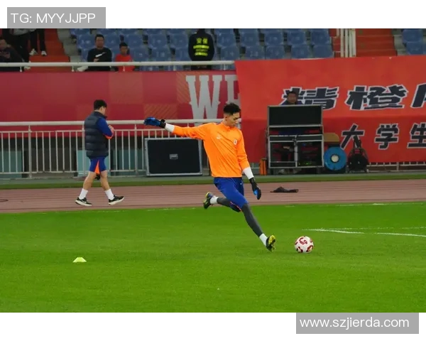 足球明星官方账号抖音热度飙升粉丝互动不断引发关注与讨论